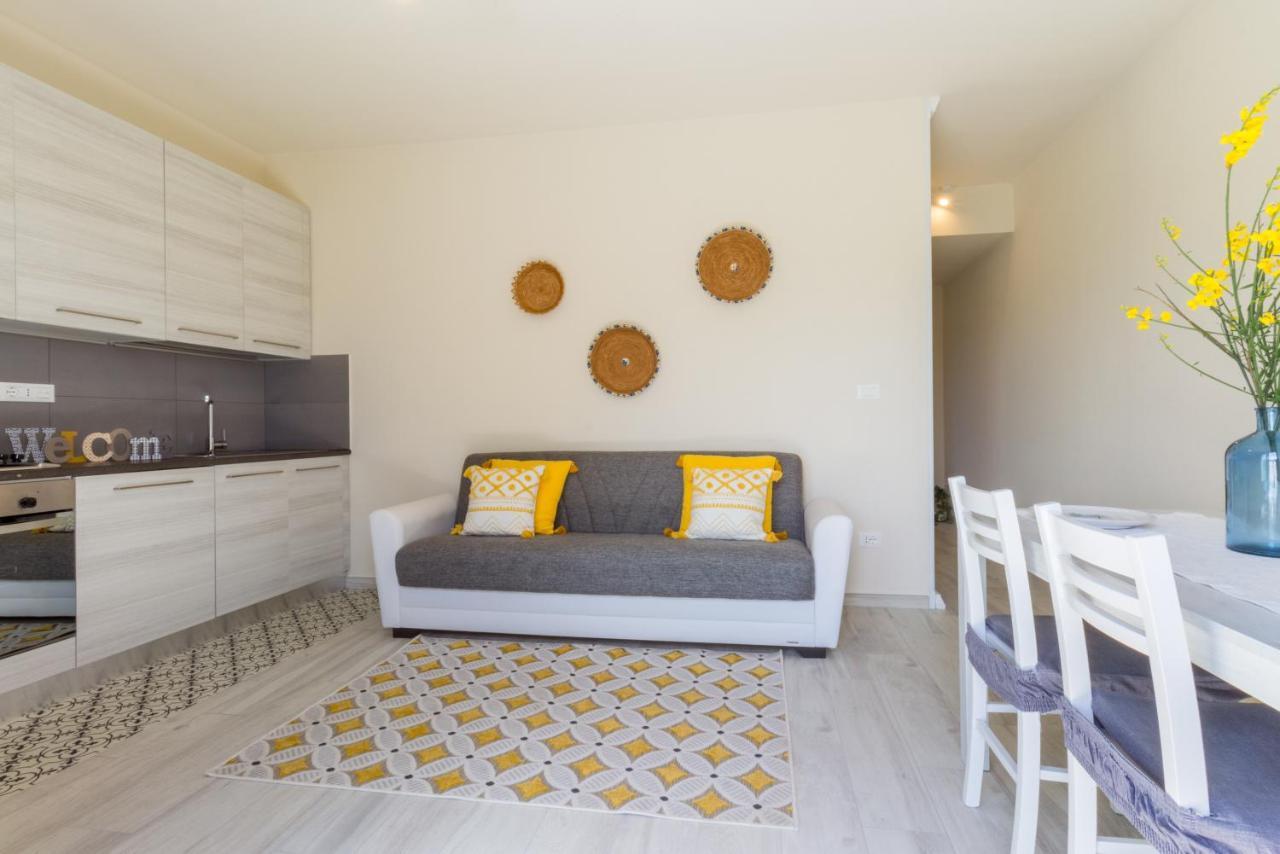 1 - Villa Is Orrosas - Apartments 1 - Sa Crai Apartments Sardinian Experience 로초라이 외부 사진