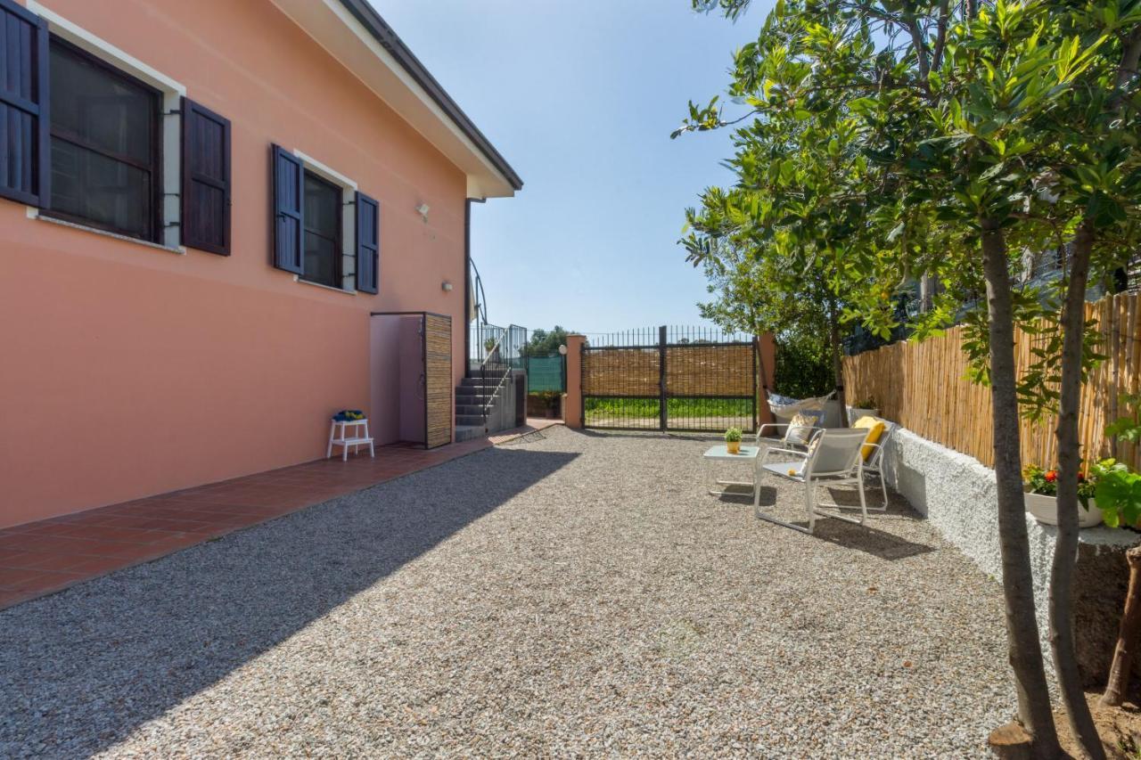 1 - Villa Is Orrosas - Apartments 1 - Sa Crai Apartments Sardinian Experience 로초라이 외부 사진